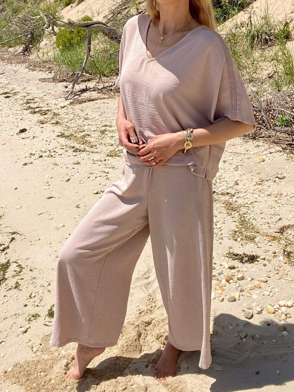 ADRIANNA PAPELL Bamboo Relaxed V-Neck Crop Top & Wide Leg Pants 2 Piece Set! 🐚
